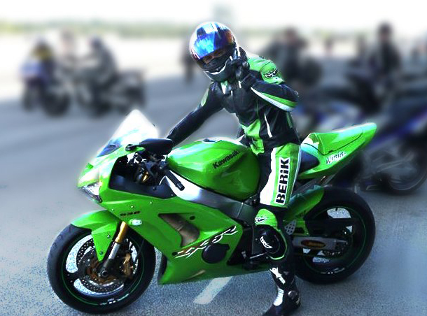 Vous et votre ZX6R - Page 3 Données_Collées_aa55